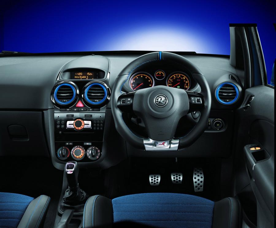  Vauxhall Corsa VXR Blue Edition 2011 года  (фото 3 из 3)